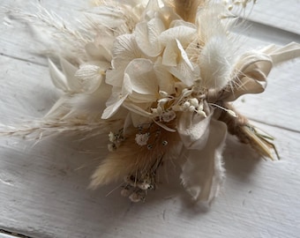 Cream Hydrangea Dried Flower Boutonniere: Boho Wedding Lapel Pin