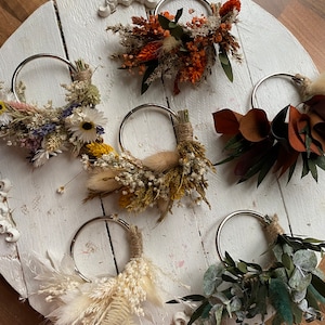 Dried flower napkin rings, table flower decorations, wedding table settings, Christmas table decor, floral boho mini wreath cake decor