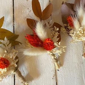 Terracotta rust wedding button holes, boutonnieres, dried flower groom flowers, lapel flower, fall autumn suit floral decor, bridal party