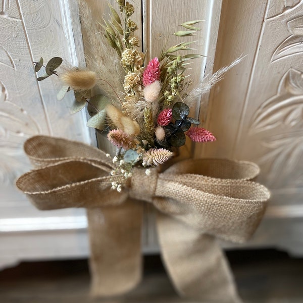 Burlap bow pew ends/ burlap chair tie/ hessian bow/ dried flower chair tie/ aisle decor/ dried flower decor/ aisle flowers