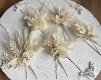 Boho pampas hair pins/ dried flower hair pins/ white cream hair pins/ wedding hair accessories/ dried flowers