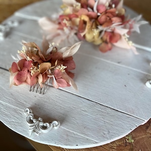 Blush Pink bride hydrangea dried flower wedding hair comb, hair accessories, floral hair comb, summer hair pin, hydrangea bridal hair comb,