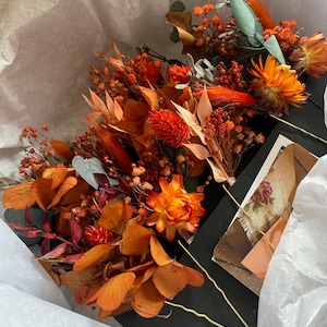 Autumn fall dried flower hair pins wedding bridal hair terracotta wedding hair accessory, orange fall wedding pins, bohemian style outdoor