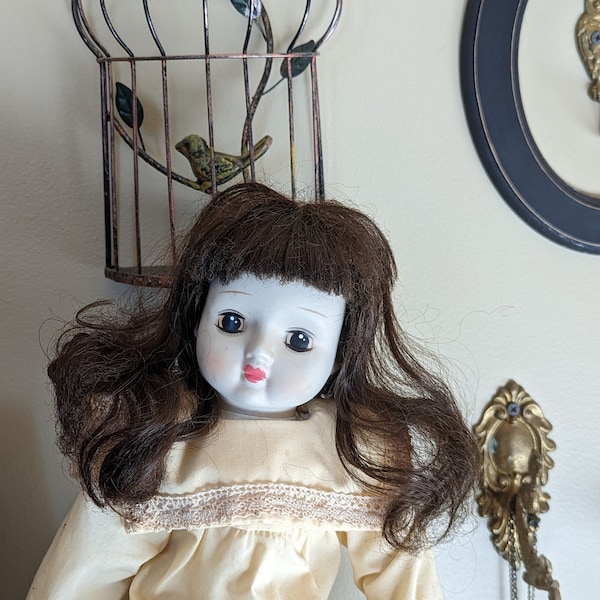 Vintage Walda Second Generation Doll from Daysela's UnWanteds. Bisque Porcelain Dolls. Vintage Catalogue Dolls. Doll in Western Dress.