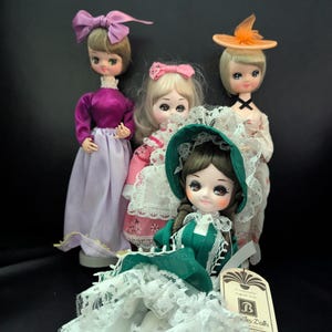 Big Eye Bradley DoLL LOT of 4 doLLs from Daysela&#39;s Small Little Shop of Strange and Unusual. 1970 Big Eye Dolls. Southern Bell Bradley Doll.