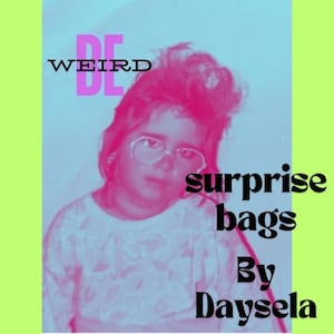 Surprise Bags by Daysela. Mystery Mail. Dziesięć przedmiotów za dwadzieścia dolarów. Mystery Packages. Surprise Mail. Mystery Doll. Mystery Jewelry.