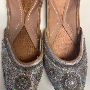 Punjabi Jutti/Indian Ethnic Beaded Shoes/Jutti/Khussa/Mojari/Ballet/Ballerina/Bridesmaid Shoes, Sandals - SILVER SIZE 7