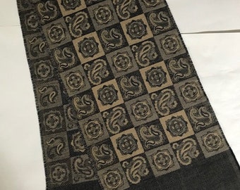 Vintage Made in Germany wool scarf 3153