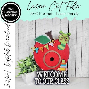 Cadre interchangeable Bienvenue dans notre salle de classe Apple Sign Frame SVG | Fichier découpé au laser | Cadre rond de 3 po. | Interchangeable pour la saison