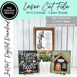 Puede incluir: Imagen digital de archivos de corte láser para decoración del hogar. La imagen presenta tres letreros con las frases "Home is Where the Heart Is" y "Family". Los letreros miden 12,7 cm x 15,88 cm. También hay una pequeña casa de cerámica.