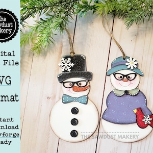 Arquivo SVG de enfeite de Natal de casal de neve vintage | Arquivo de corte a laser | Enfeites de Natal SVG | Ornamento de boneco de neve svg | Boneco de neve nerd