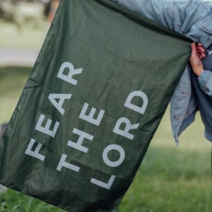 Fear the Lord Outdoor Flag / Christian Outdoor Flag / Religious Flag / Christian Gifts / Christian Decoration / Christian Home Decor