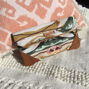 embrayage floral, pochette en cuir, demoiselle d’honneur cadeau, cadeau fête des mères, sac pochette, sac à main bandoulière en cuir, foldover embrayage, porte monnaie en lin