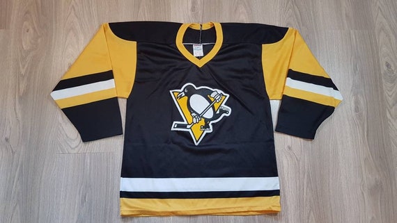 Vintage 90s Pittsburgh Penguins Jersey 