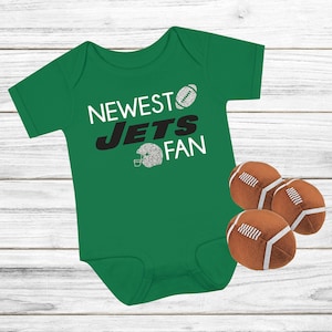 Newest Jets Fan Baby Gift, New York Jets Baby Outfit, NY Jets Fan Glitter Infant Bodysuit, On Sundays We Watch the Jets, Baby Gift