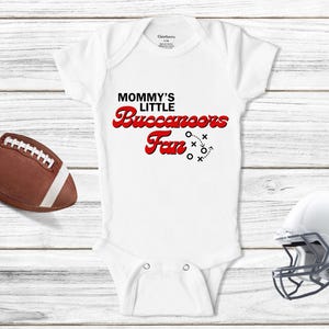 Tampa bay buccaneers baby bodysuit, mommy&#39;s little buccaneers fan outfit, buccaneers infant clothing, retro football baby gift, baby shower