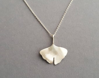 GINKGO MIDI SILVER CHAIN, hand forged from solid 925 silver