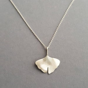 GINKGO MIDI SILVER CHAIN, hand forged from solid 925 silver