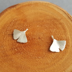 GINKGO GINKO mini EAR STUDS hand-forged 925 silver