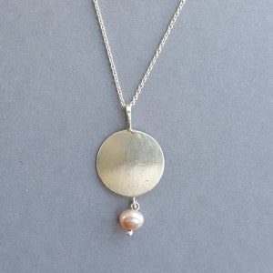 MOON pink PEARL SILVER PENDANT, hand forged from solid 925 sterling silver with pink freshwater pearl image 7