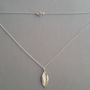 PENDENTE IN ARGENTO FOGLIA CON CATENA A FOGLIA, forgiato a mano in argento sterling massiccio 925 immagine 5