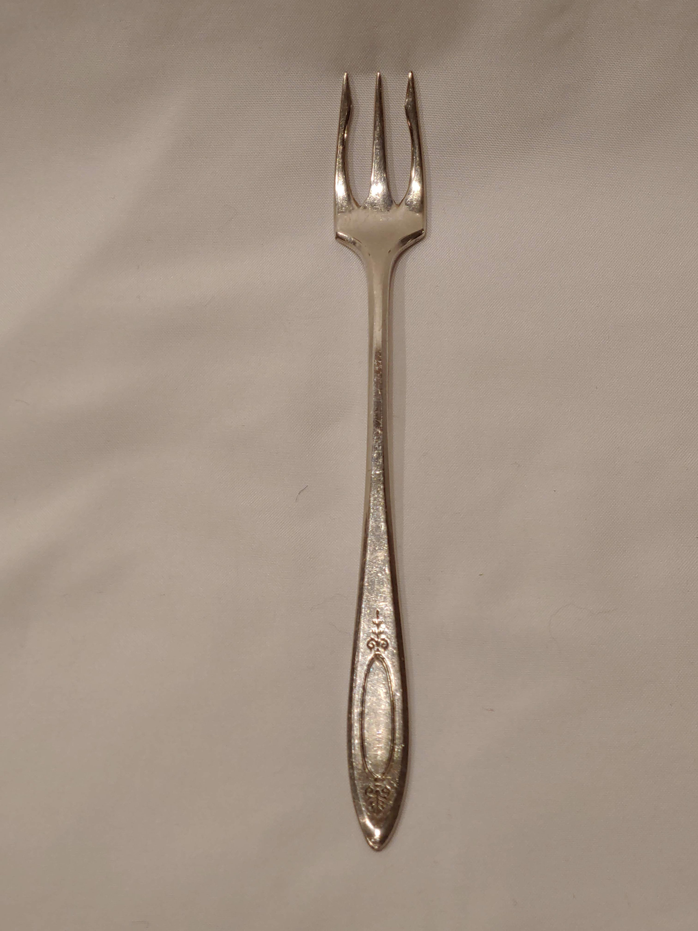 144 COCKTAIL/OYSTER FORKS WINDSOR FLATWARE 18/0 S/S FREE SHIPPING US ONLY