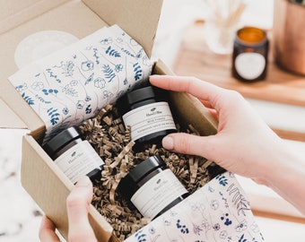 Ensemble cadeau BOUGIES DE LUXE - Ensemble relaxant de 3 bougies végétaliennes parfumées au soja, cadeau de détente, cadeau d'anniversaire, boîte à bougies de printemps pour elle | Fait main au Royaume-Uni