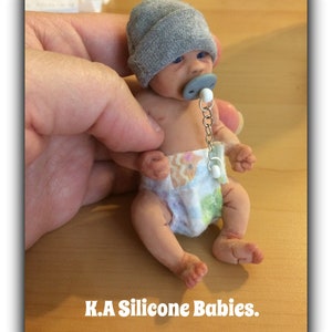 16 Pulgadas Lindo Muñeco Reborn de Silicona, Cuerpo Completo de Silicona  Suave y Sólida Bebe Reborn Dolls, Pintado al Óleo Muñecas de Bebé Recién  Naci