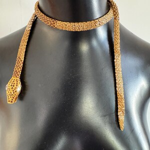 Vintage Valentino Garavani Kristall Schlange Halskette Goldton Metall und Kristall, Valentino Lariat Halskette Bild 13