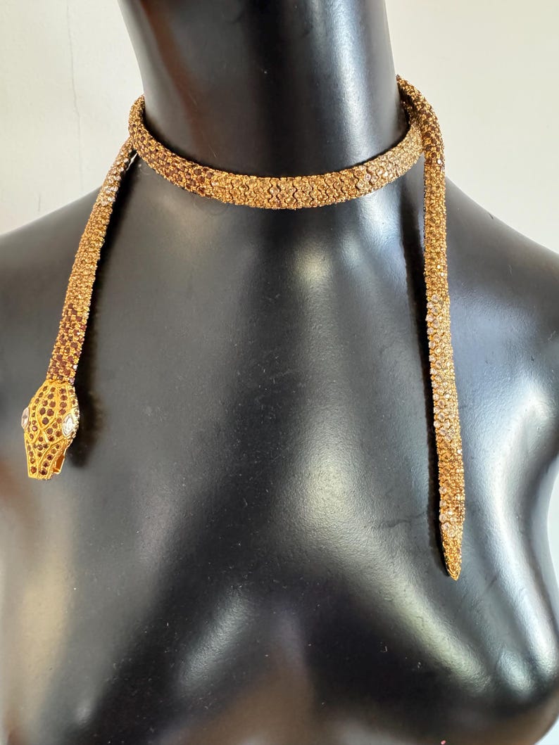 Vintage Valentino Garavani Kristall Schlange Halskette Goldton Metall und Kristall, Valentino Lariat Halskette Bild 13