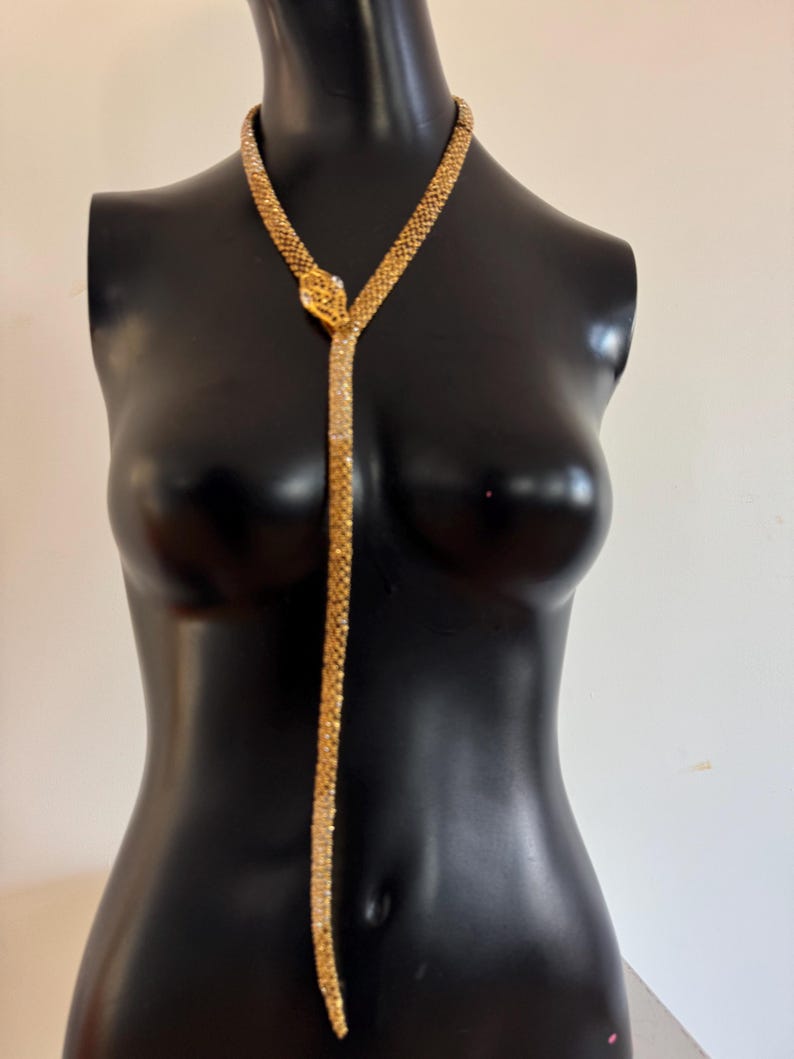 Vintage Valentino Garavani Kristall Schlange Halskette Goldton Metall und Kristall, Valentino Lariat Halskette Bild 2
