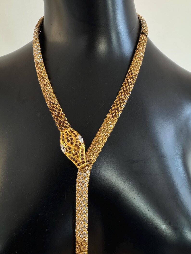 Vintage Valentino Garavani Kristall Schlange Halskette Goldton Metall und Kristall, Valentino Lariat Halskette Bild 3