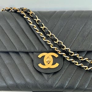 Chanel jumbo Chevron Cavale halve flap XL zwart circa 1990
