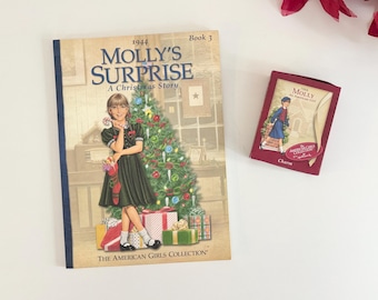 American Girl Molly Christmas Book and Charm set // Vintage Molly's Surprise