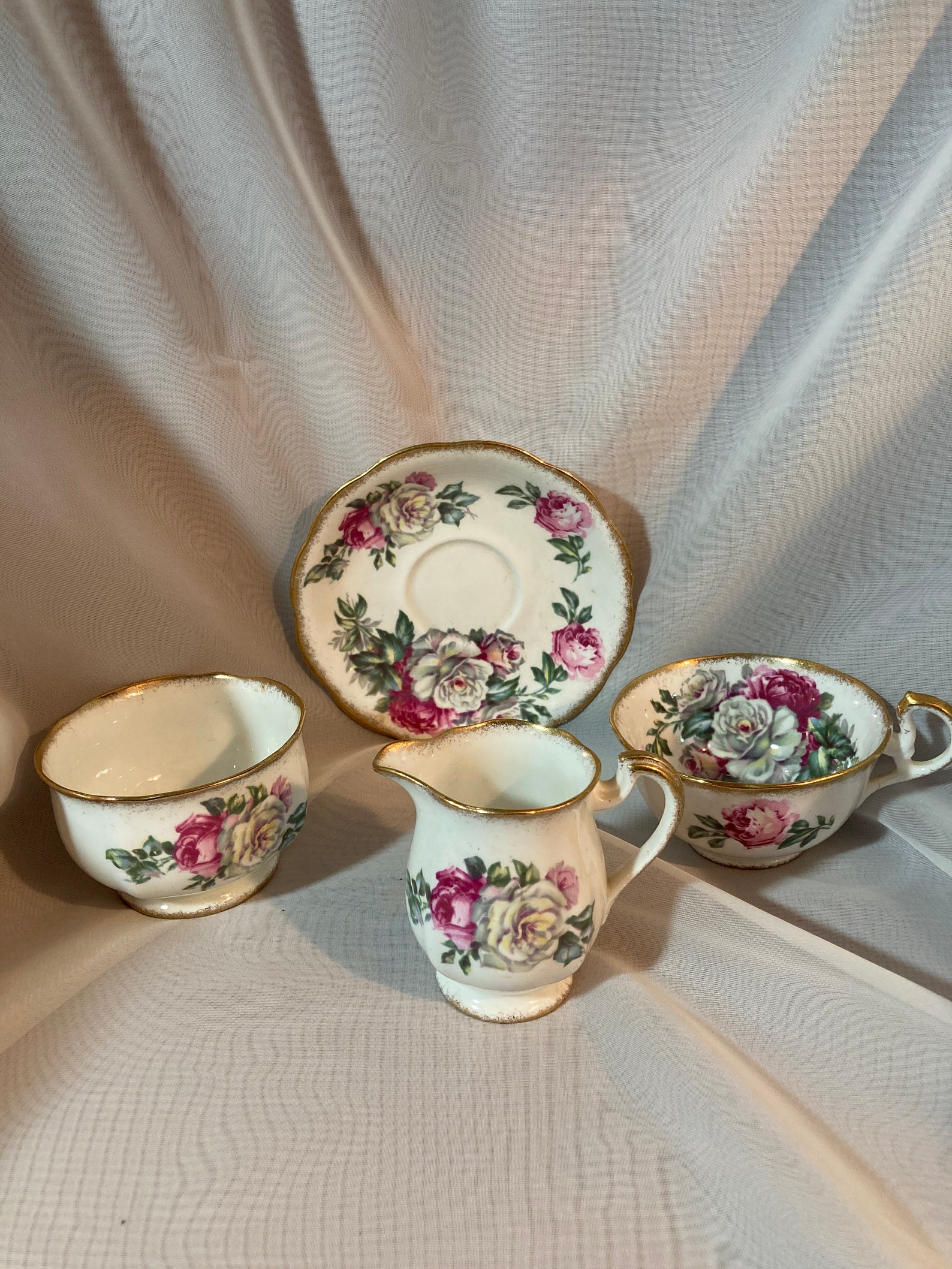 Vintage Irish Elegance Royal Standard Fine Bone China England 492 Pink