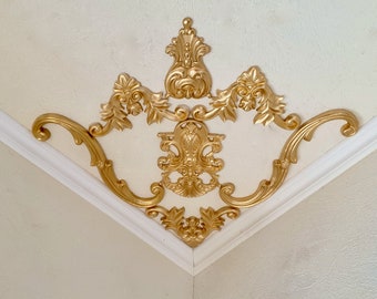 Fantastic stucco corner for the ceiling in white, gold or silver