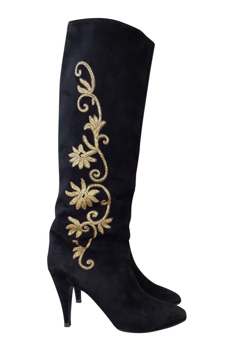 roger vivier knee high boots
