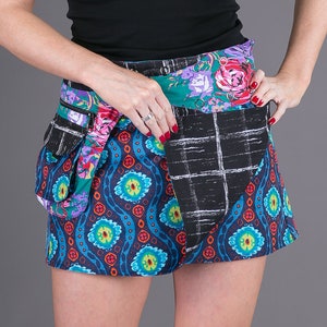 Reversible Cotton Skirt Blue Black Print Detachable Pocket Mini Length