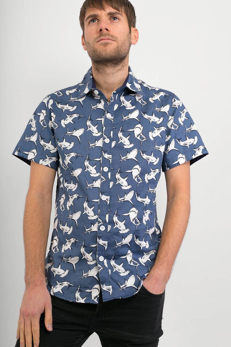 Mens 100% Cotton Short Sleeve Slim Fit Shirt Grey Sharks Print image 3