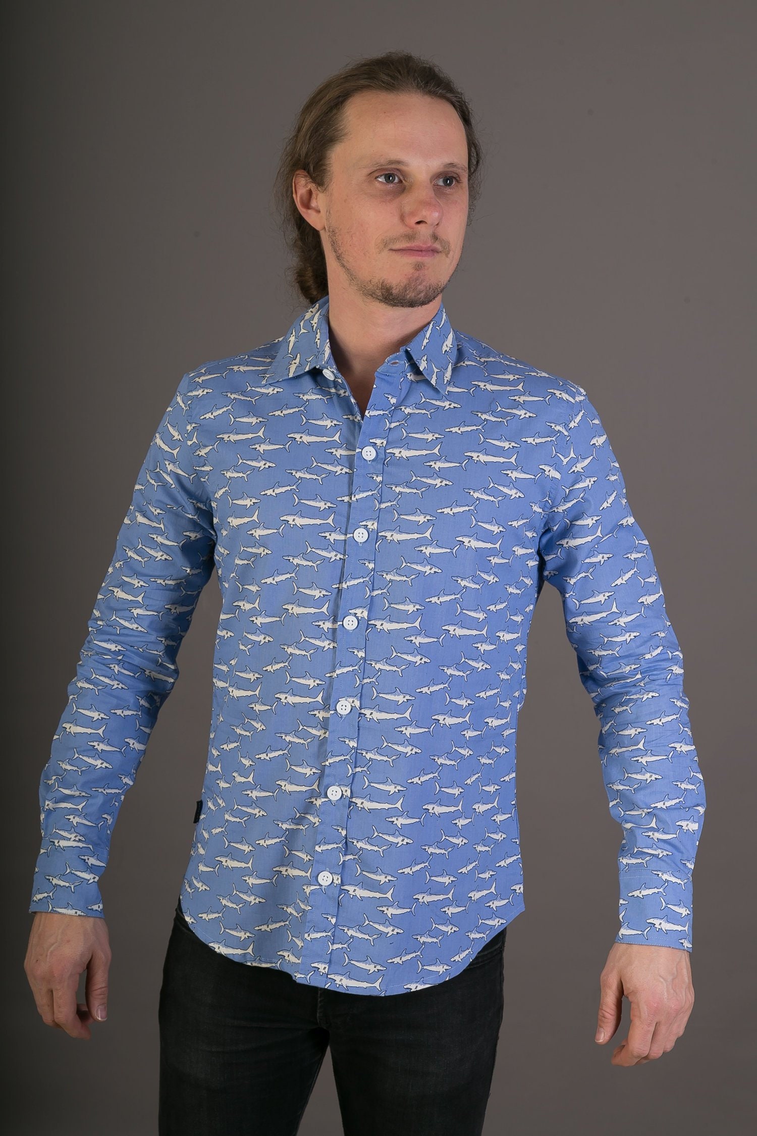 Mens 100% Cotton Long Sleeve Slim Fit Shirt Blue White Sharks Print