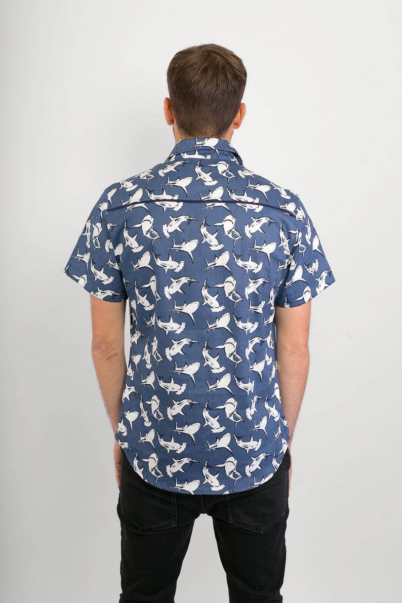 Mens 100% Cotton Short Sleeve Slim Fit Shirt Grey Sharks Print image 5