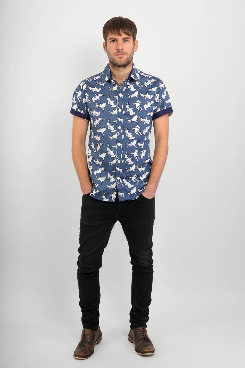 Mens 100% Cotton Short Sleeve Slim Fit Shirt Grey Sharks Print image 6