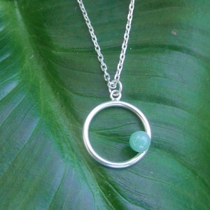 Collar de plata de ley de círculo pequeño, aventurina verde, collar pequeño, collar delicado, collar pequeño, collar de plata, collar minimalista