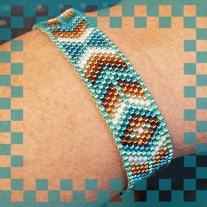 Peyote pattern, Southwestern style Peyote six color bracelet, bead chart, finishing instructions, bright colors