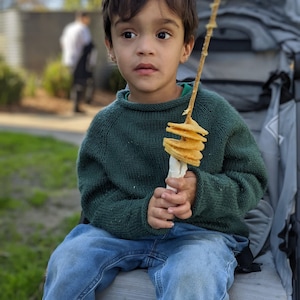 Children&#39;s jumper knitting pattern