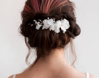 Bridal hair set silk flower hair pins vine and earrings white organza wedding hairpiece bride floral accessories pearl bridal hair jewelry