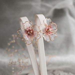 Pink earrings Bridal Flower earrings transparent simple flower earrings rose gold jewelry earrings clips Sakura flower resin earrings cherry