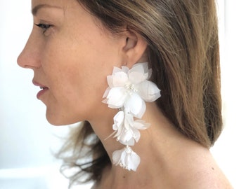 White flower earrings statement earrings bridal floral earrings wedding long earring boho romantic jewelry