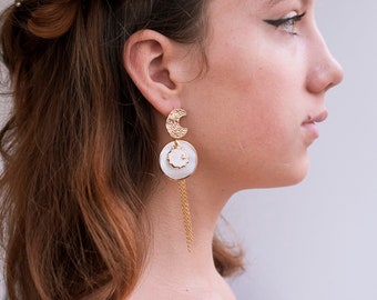 Circle earrings Dangle disc earrings asymmetry Mother Of Pearl earrings Boho earrings star & moon earrings Sun star Earrings Shell