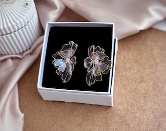 Bridal gold ivory earrings Lightweight wedding Flower Earrings Statement Jewelry floral stud